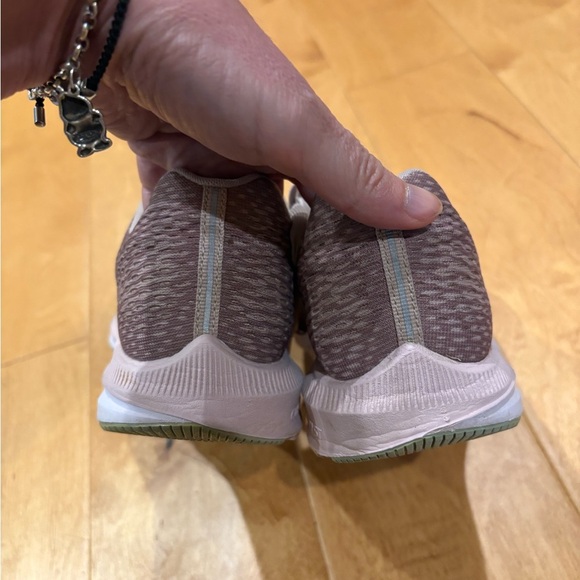 Nike Zoom Winflo 5 women’s running shoes 8.5 mauve pink - Picture 5 of 8